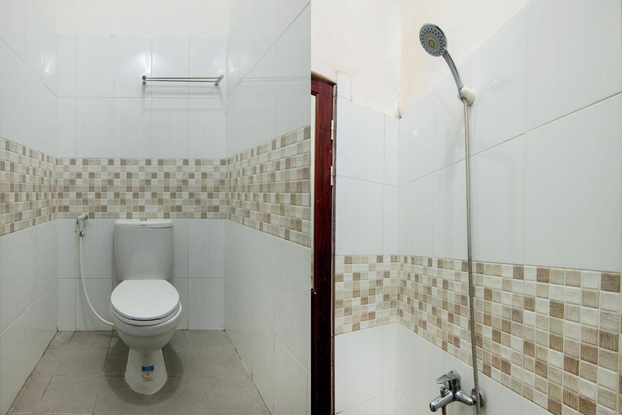 Oyo 2220 Pink'S Guest House Tarutung Екстериор снимка